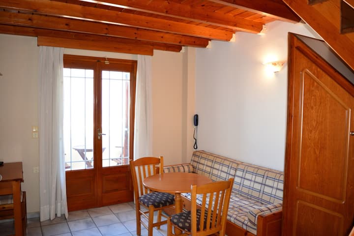 Anemomilos Suites