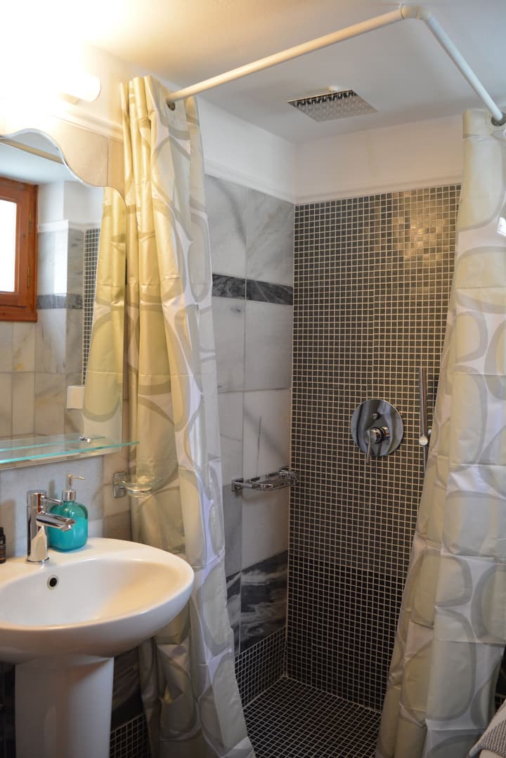 Anemomilos Suites