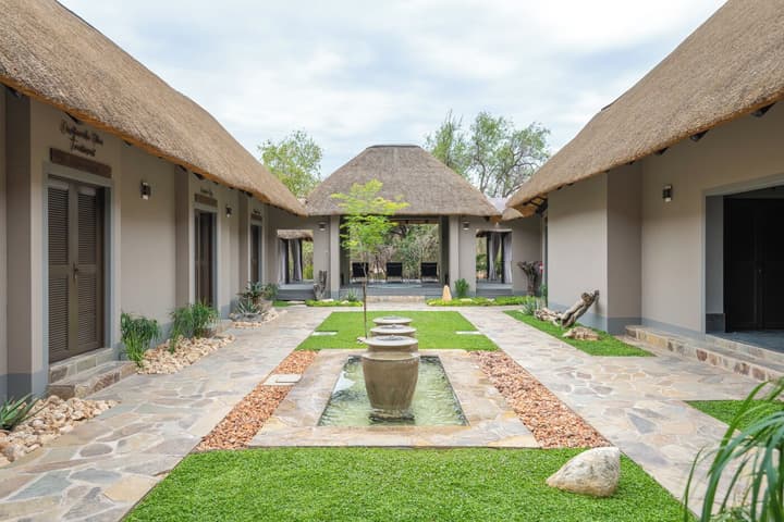 Mokuti Etosha