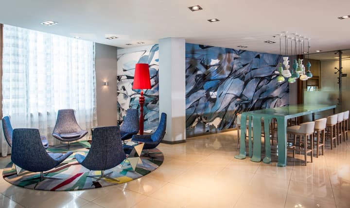 Hennessy Park Hotel