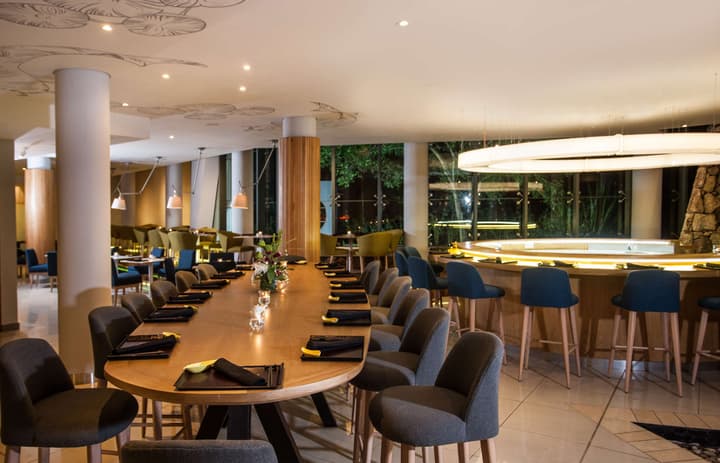 Hennessy Park Hotel