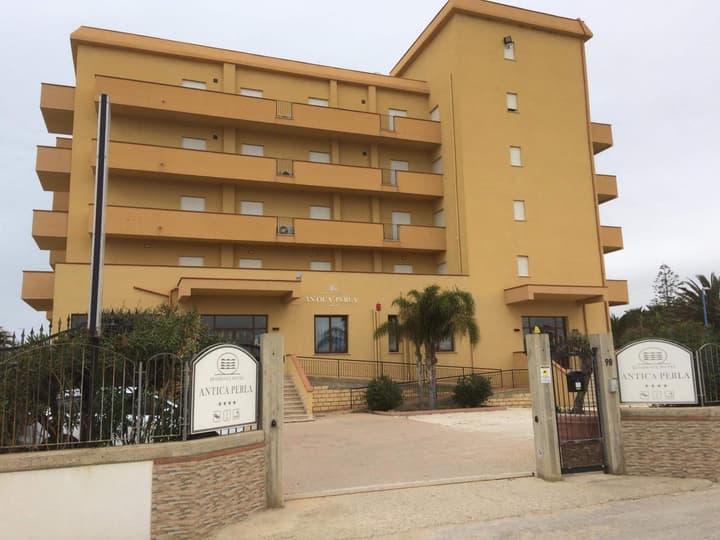 Antica Perla Residence Hotel