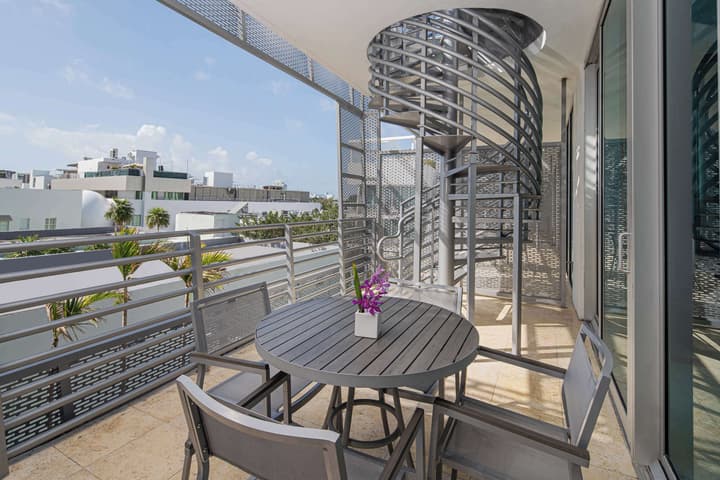 Z Ocean Hotel, Classico a Sonesta Collection