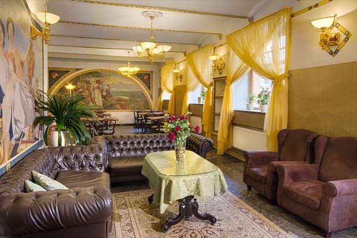 Hotel Taurus