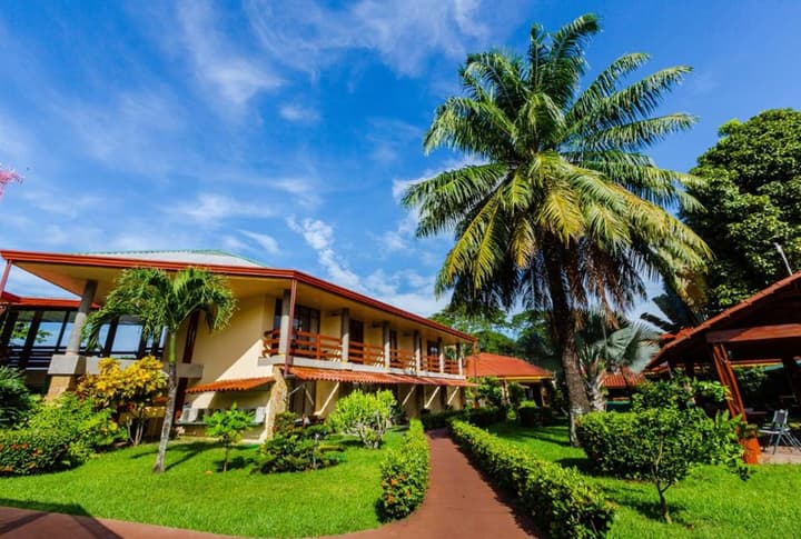 Hotel Amapola Resort