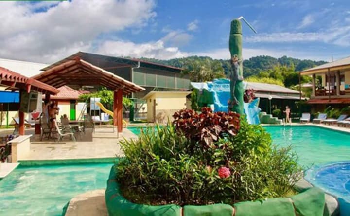 Hotel Amapola Resort