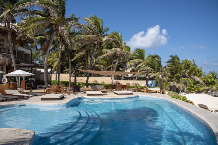 Hotel Playa la Media Luna, Isla Mujeres