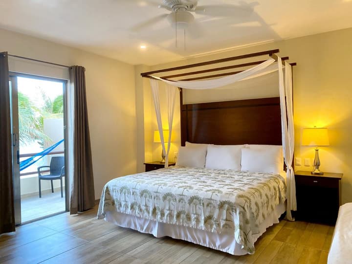 Hotel Playa la Media Luna, Isla Mujeres