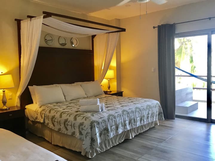 Hotel Playa la Media Luna, Isla Mujeres