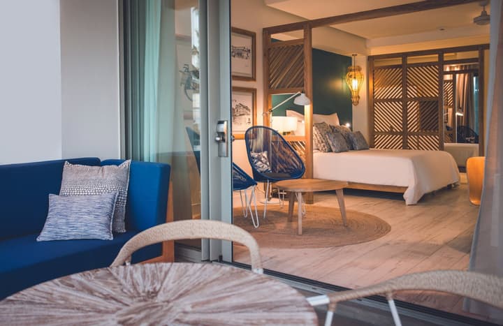 Victoria Beachcomber Resort & Spa