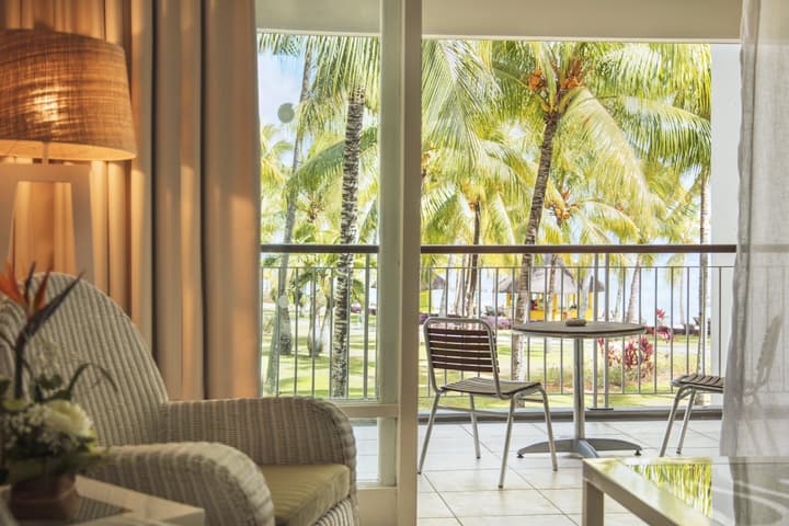 Victoria Beachcomber Resort & Spa