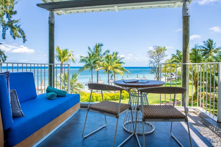 Victoria Beachcomber Resort & Spa