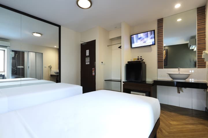 Sleep With Inn