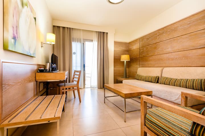 Kn Hotel Arenas del Mar - Adults Only