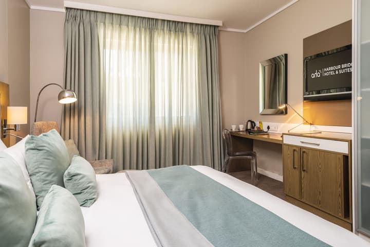 aha Harbour Bridge Hotel & Suites