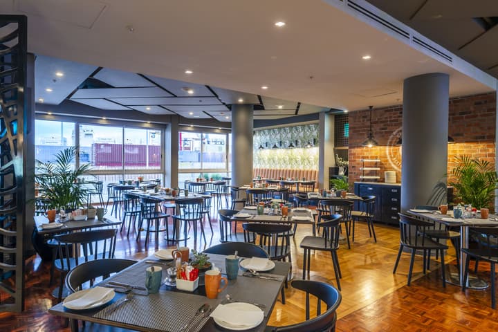 aha Harbour Bridge Hotel & Suites