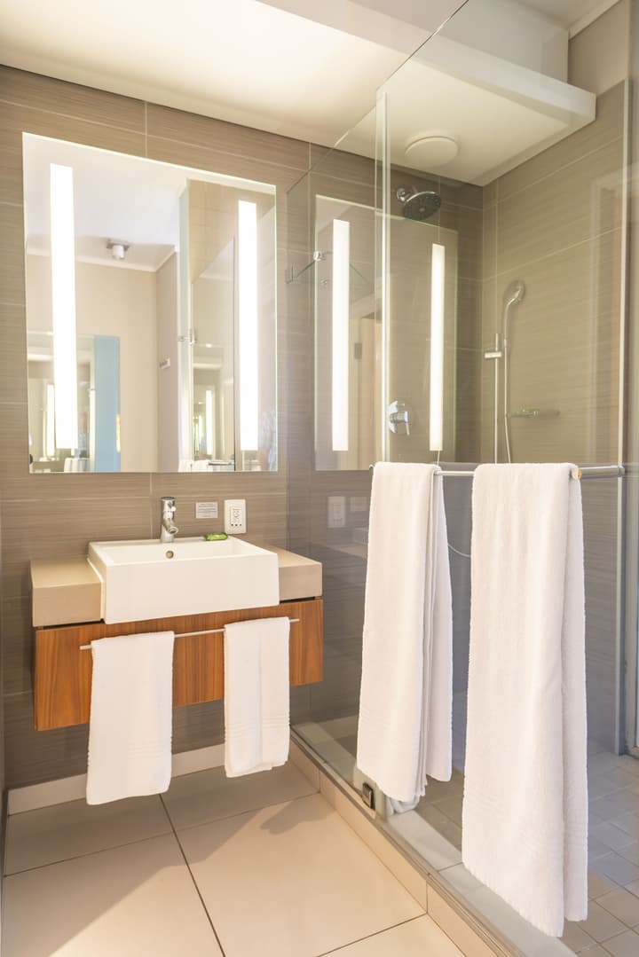 aha Harbour Bridge Hotel & Suites