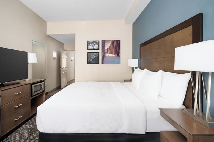 La Quinta Inn & Suites by Wyndham Chicago Downtown