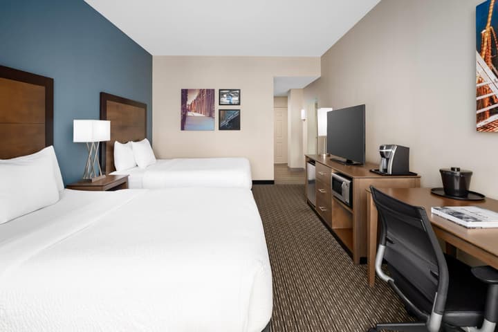 La Quinta Inn & Suites by Wyndham Chicago Downtown