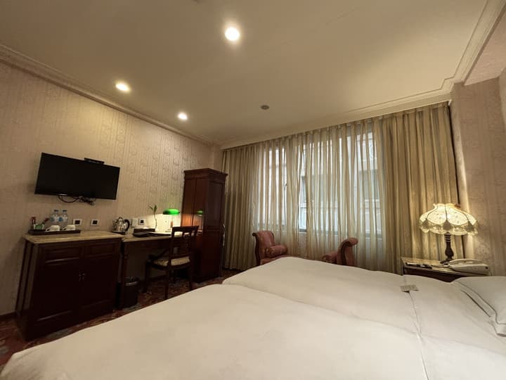 Royal Seasons Hotel Taipei Nanjing West