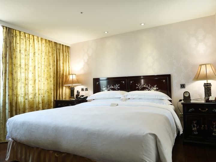 Royal Seasons Hotel Taipei Nanjing West