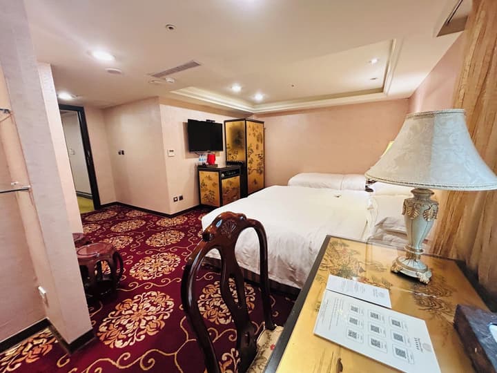 Royal Seasons Hotel Taipei Nanjing West