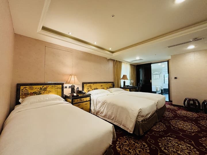Royal Seasons Hotel Taipei Nanjing West