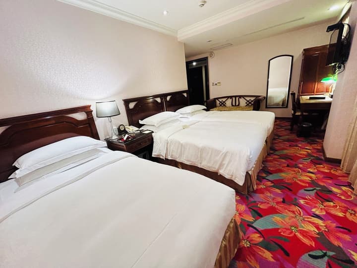 Royal Seasons Hotel Taipei Nanjing West