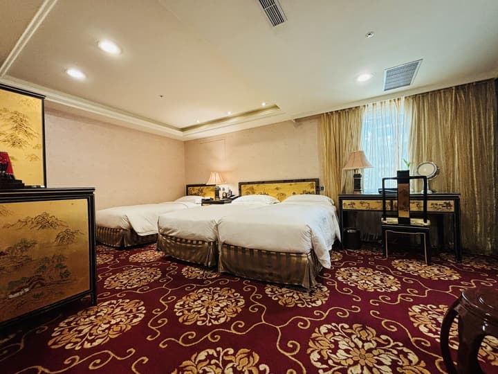 Royal Seasons Hotel Taipei Nanjing West