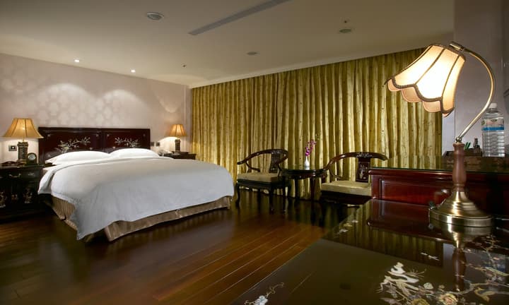 Royal Seasons Hotel Taipei Nanjing West