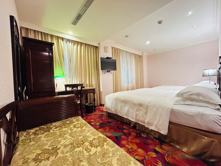 Royal Seasons Hotel Taipei Nanjing West