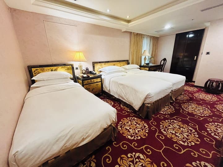 Royal Seasons Hotel Taipei Nanjing West