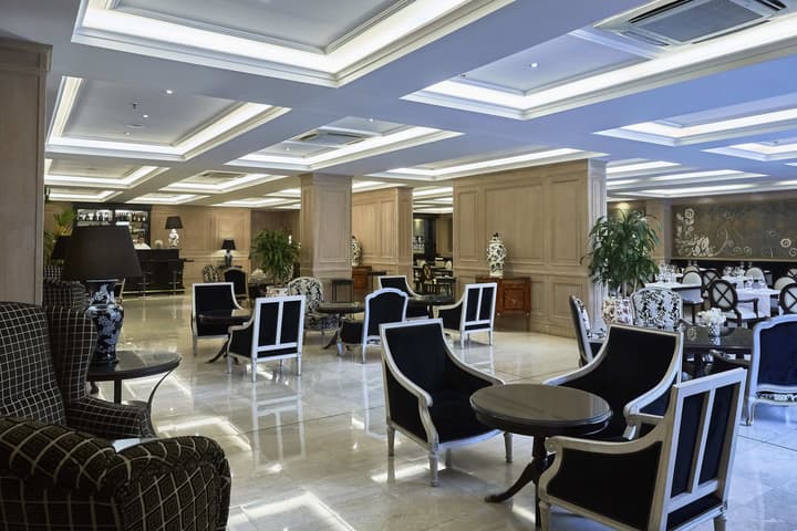 Diplomatic Hotel