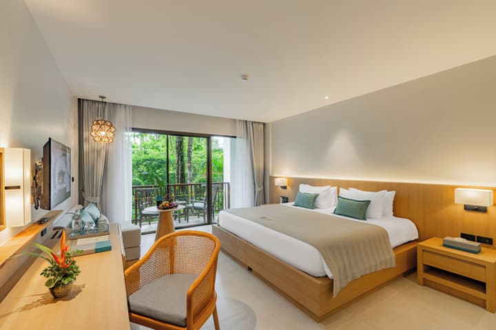 APSARA Beachfront Resort and Villa