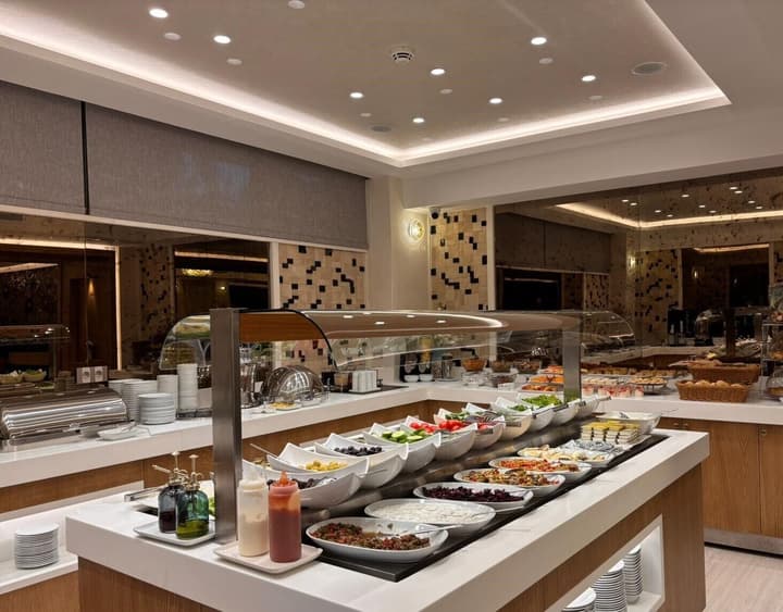 Grand Hilarium Hotel