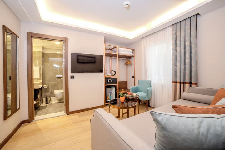 Grand Hilarium Hotel
