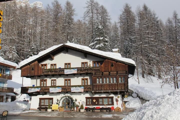 Hotel Al Larin