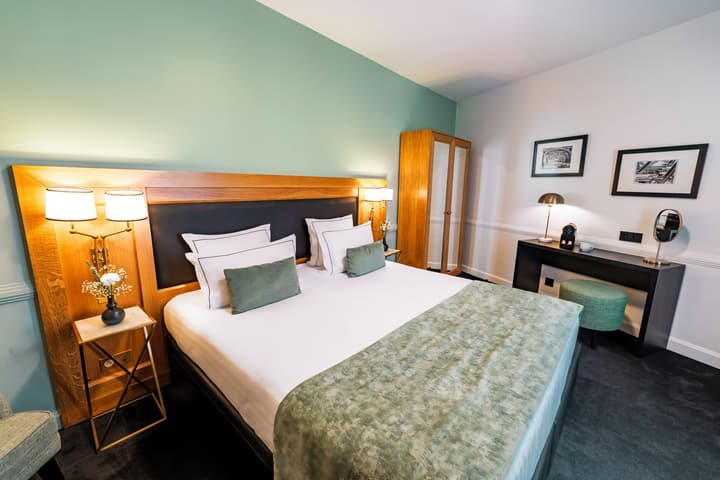 Hotel Le Cercle Tour Eiffel