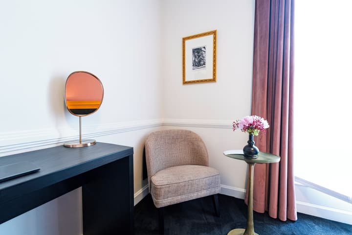 Hotel Le Cercle Tour Eiffel