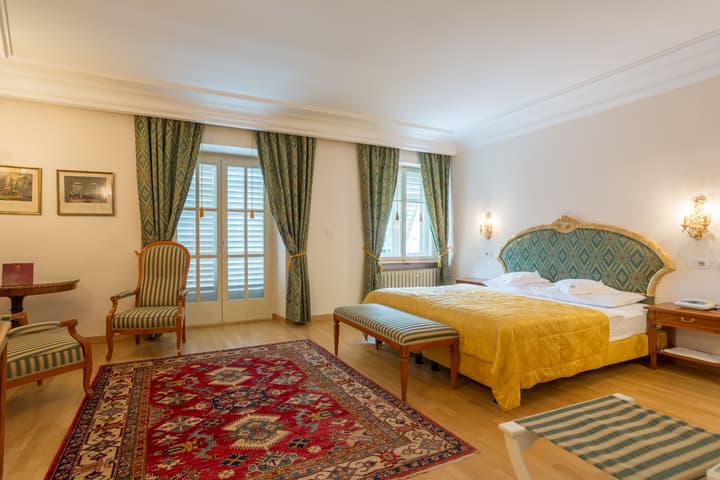 Hotel Elephant
