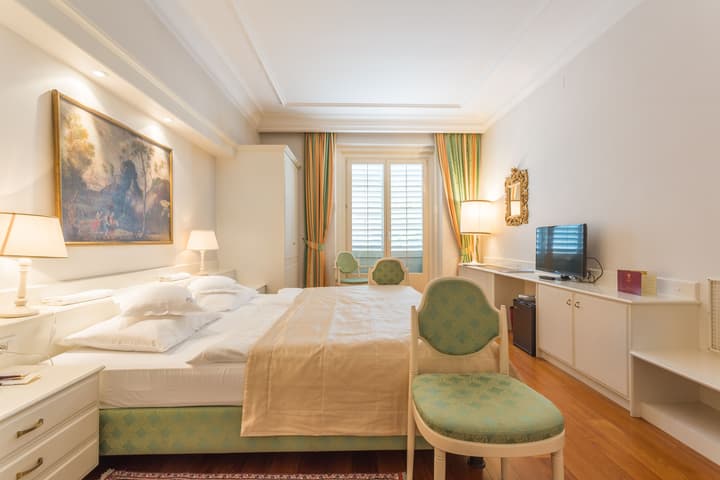 Hotel Elephant