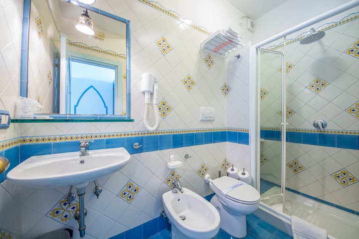 Riviera B&B Rooms and Apartament SEA-VIEW