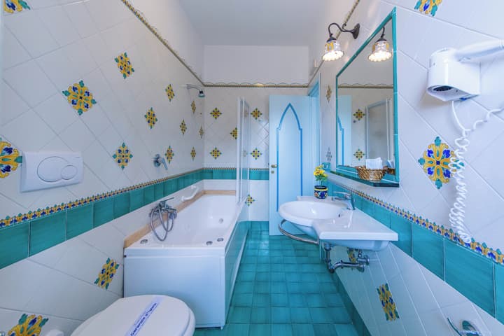Riviera B&B Rooms and Apartament SEA-VIEW