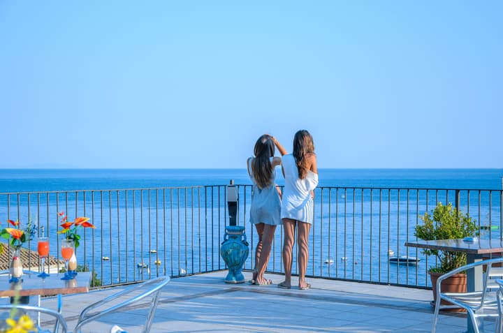 Riviera B&B Rooms and Apartament SEA-VIEW