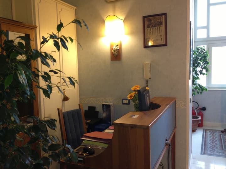 Bonapace Porta Nolana B&B