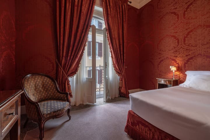 Hotel Locarno