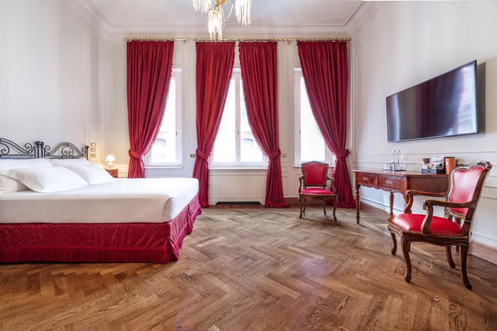 Hotel Locarno