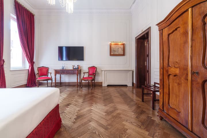 Hotel Locarno