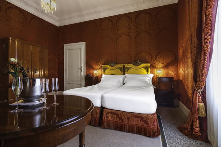 Hotel Locarno