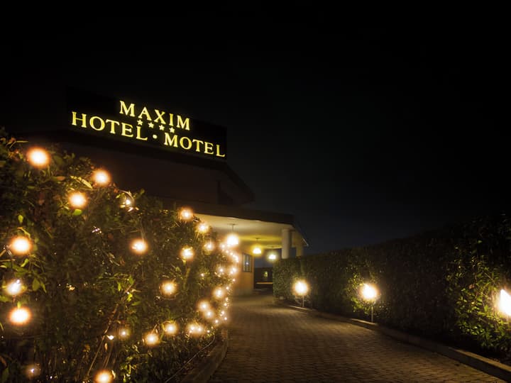 Maxim Hotel
